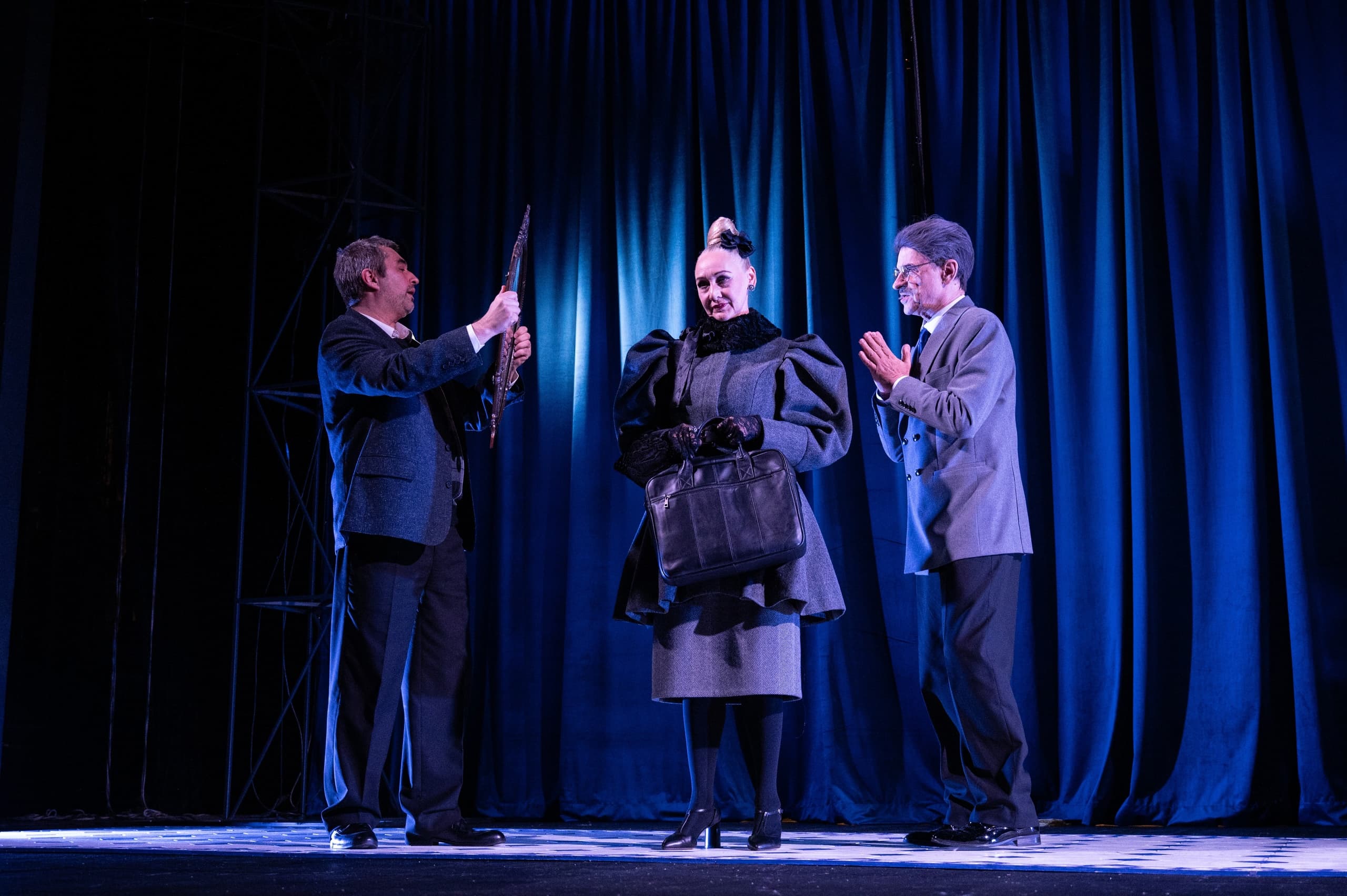 Багровый остров (Пятый театр)