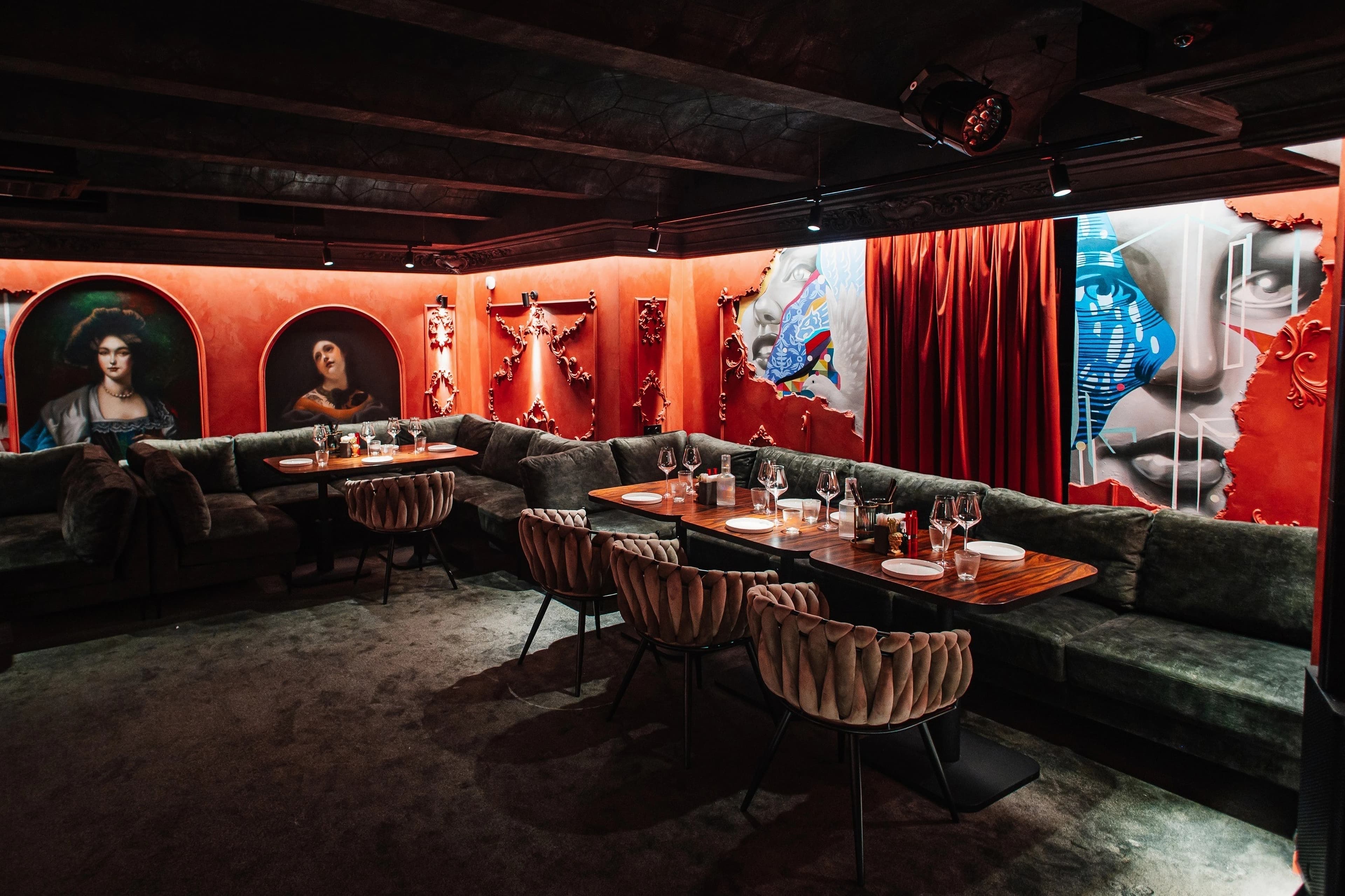 Тур по барам Нижнего Новгорода (Рюмочная у Строганова)