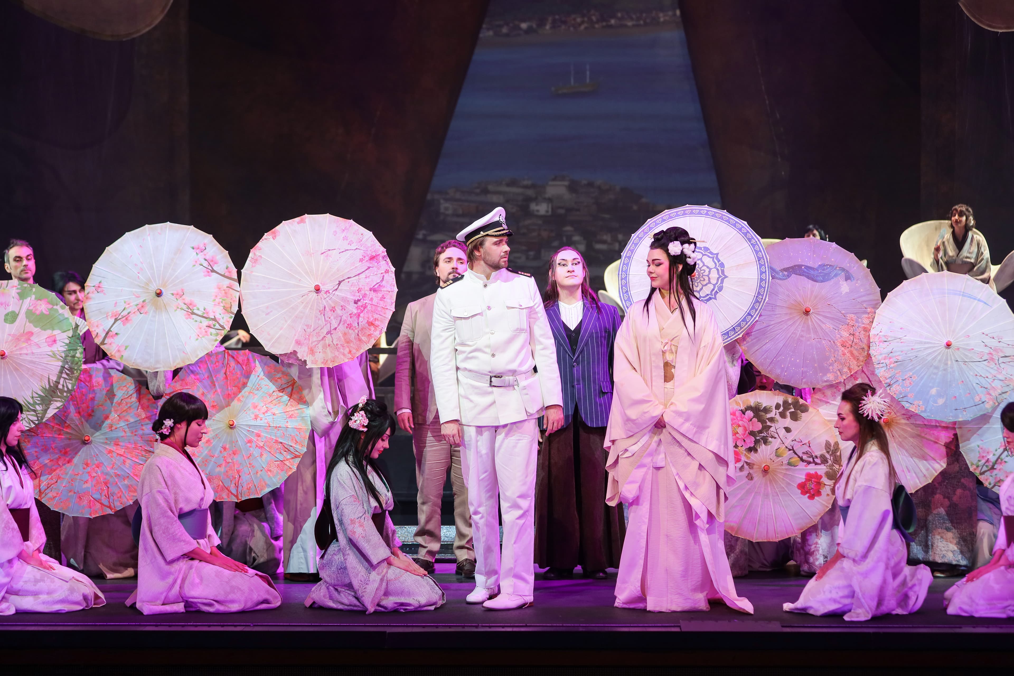 Мадам Баттерфляй (Геликон-опера)