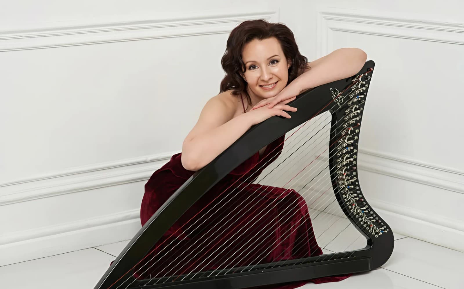 Арфа, дудук и орган. Огни Парижа (Англиканская церковь Святого Андрея)