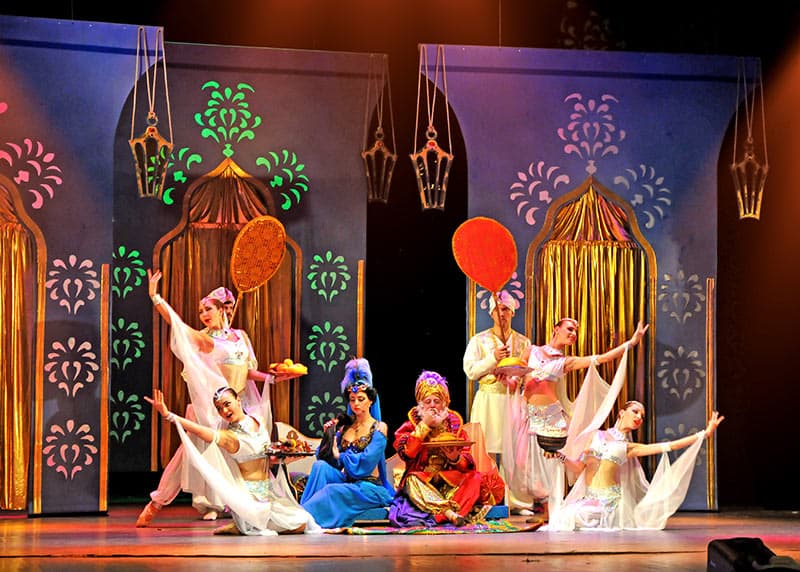 Аладдин (Музыкальный театр)