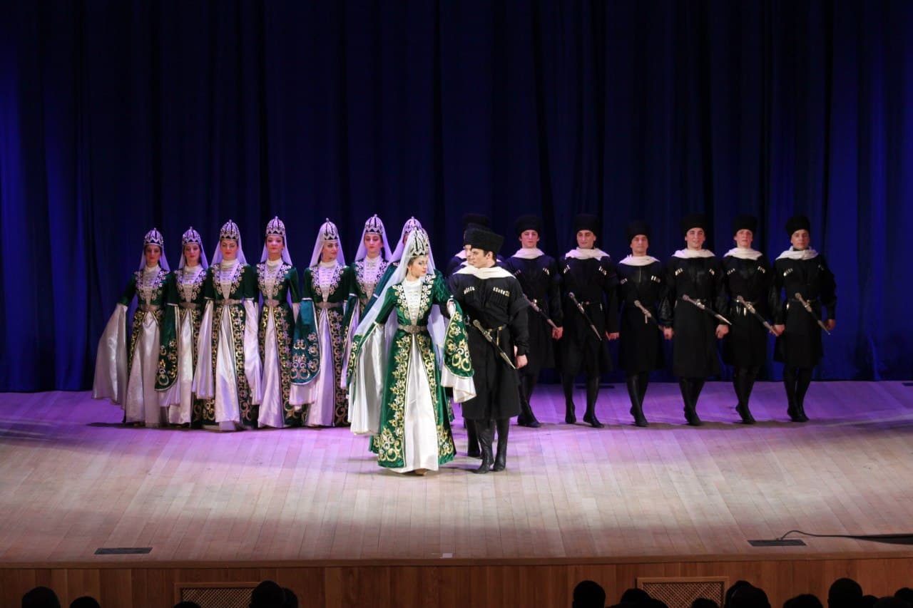 Алания. Сохраняя истоки. Танец в кругу (Зимний театр)
