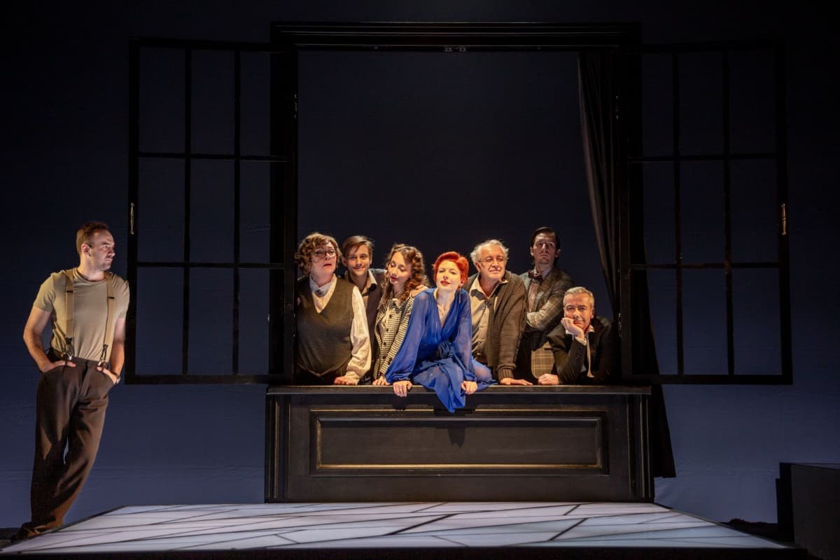 Глубокое синее море (Молодёжный театр на Фонтанке)