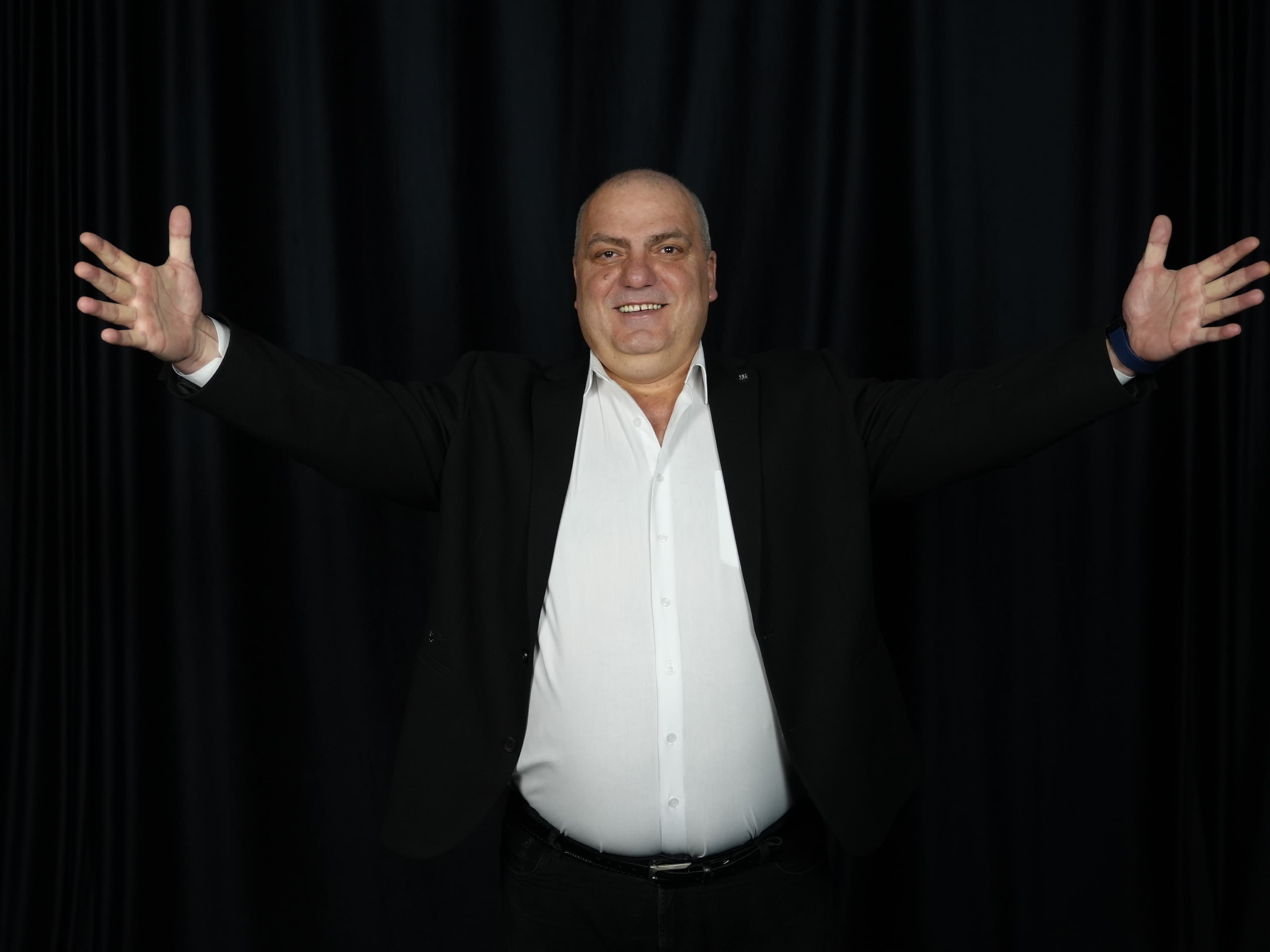 Аслан Мамиев (Дом молодёжи (ex. Дом культуры профсоюзов))