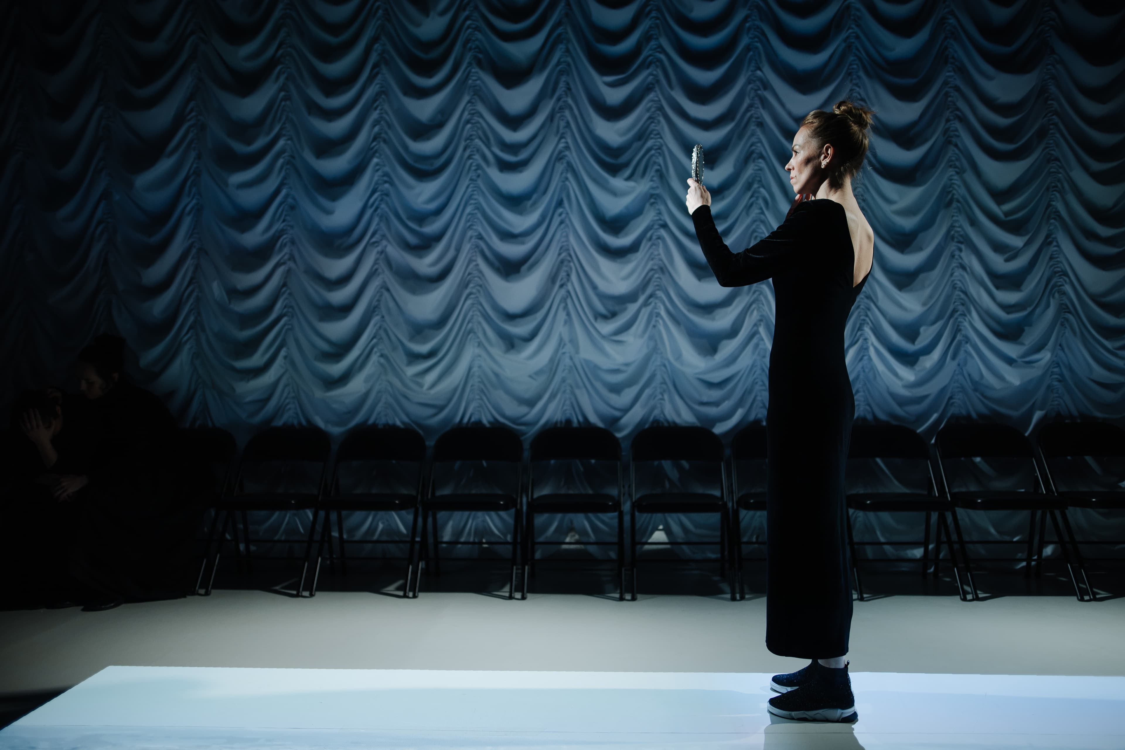 Анна Каренина (Театр юного зрителя)