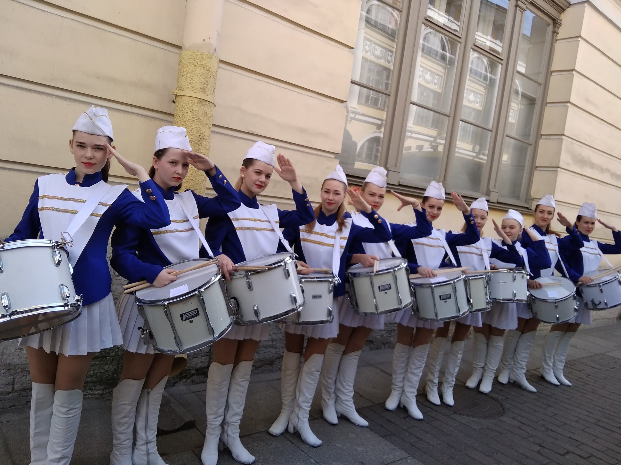 Отчётный концерт коллективов оркестра барабанщиц «Виктория» и центра танца «Импульс» (ДК «Искра»)