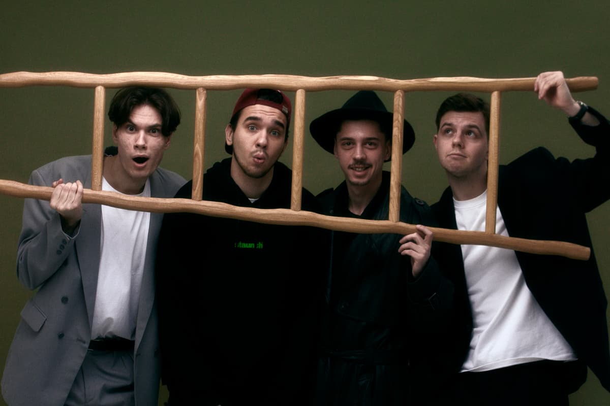 День рождения бара (Komedia)