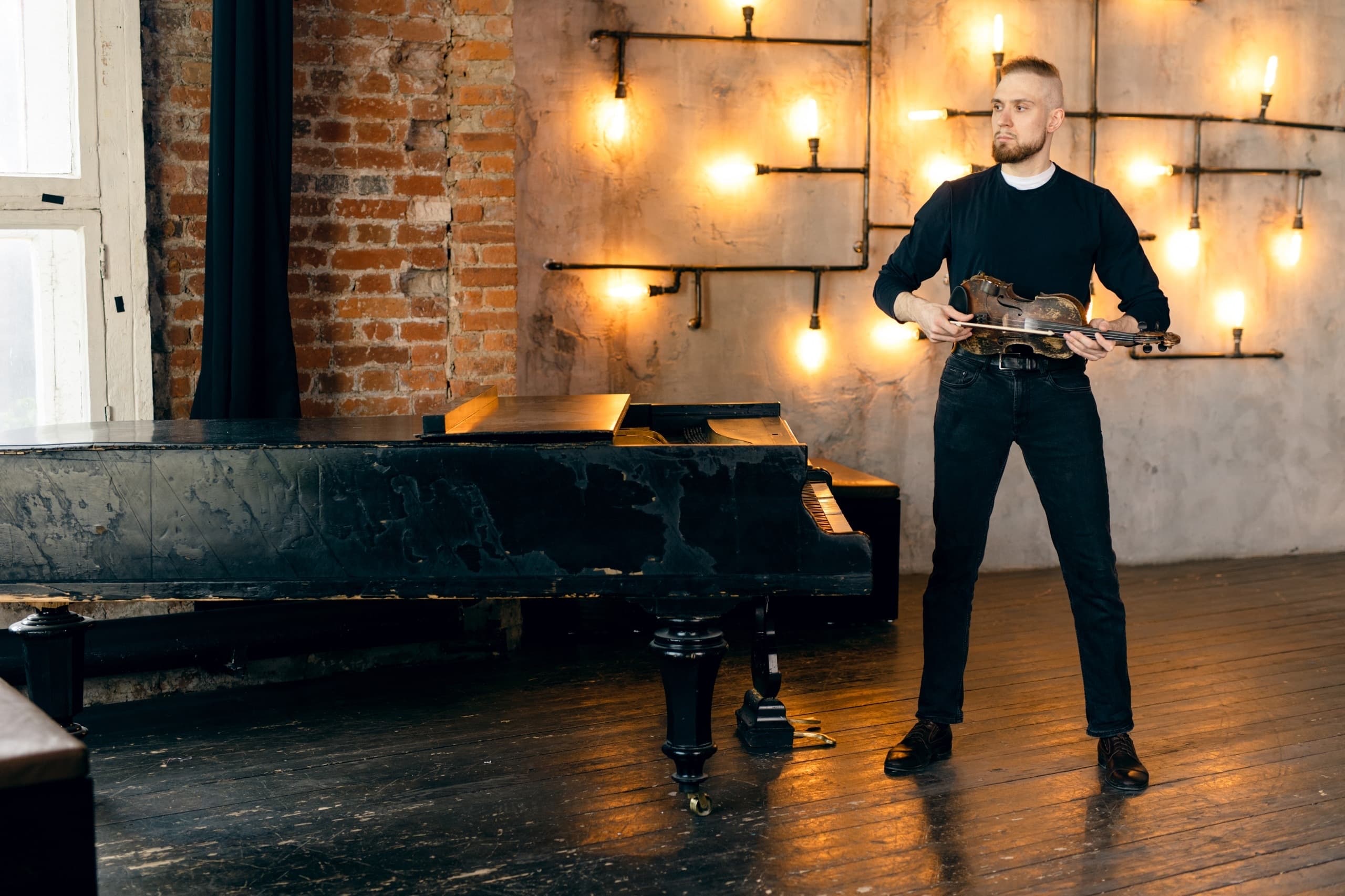 Александр Демидов (Культурно-выставочный центр им. Тенишевых)