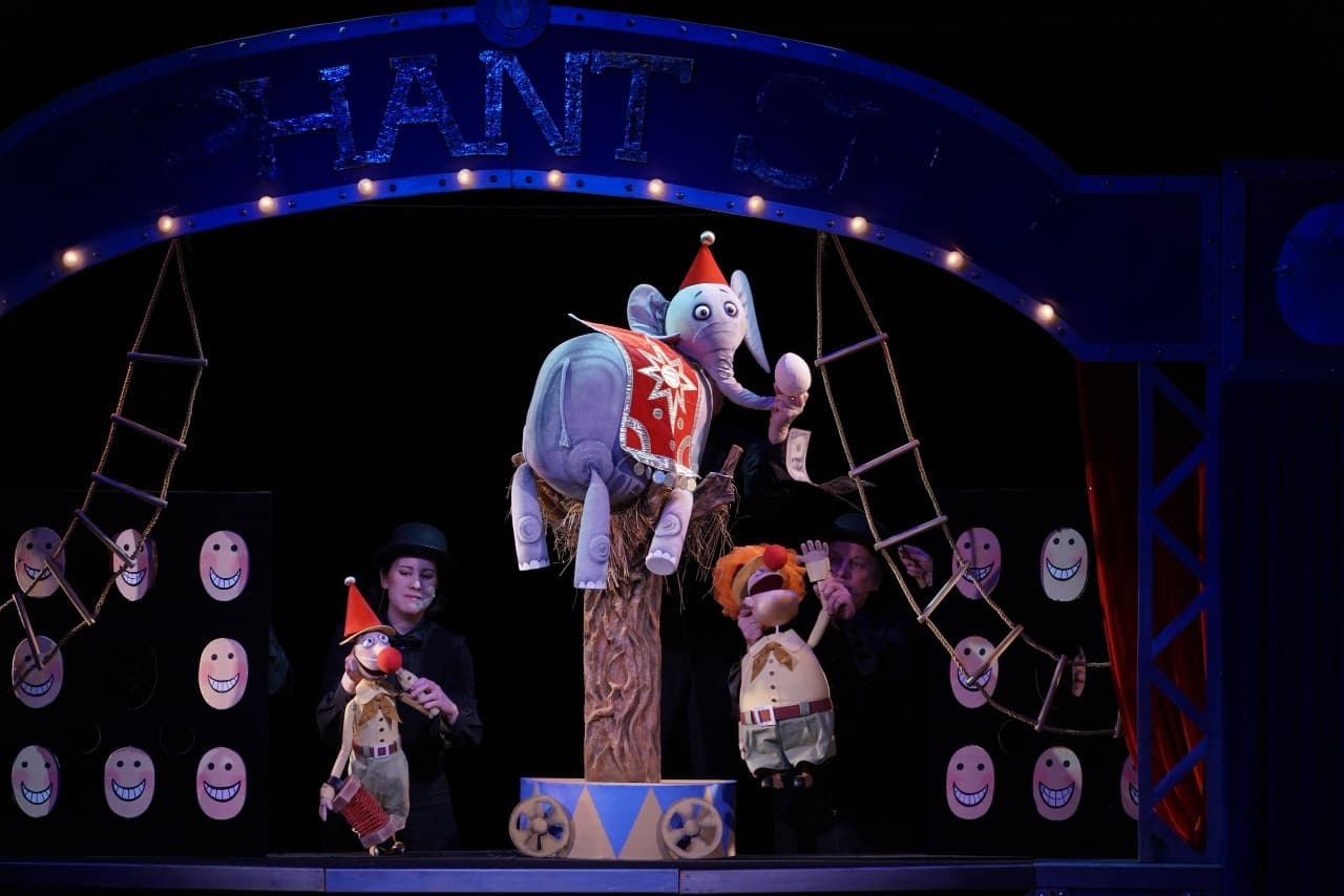 Чудо в перьях (Театр кукол)