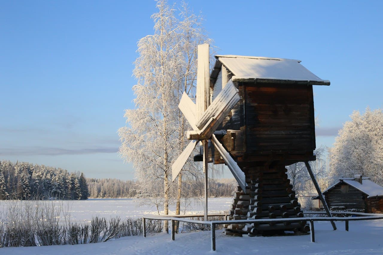 Сказка в русской деревне Мандроги (В деревню Мандроги)