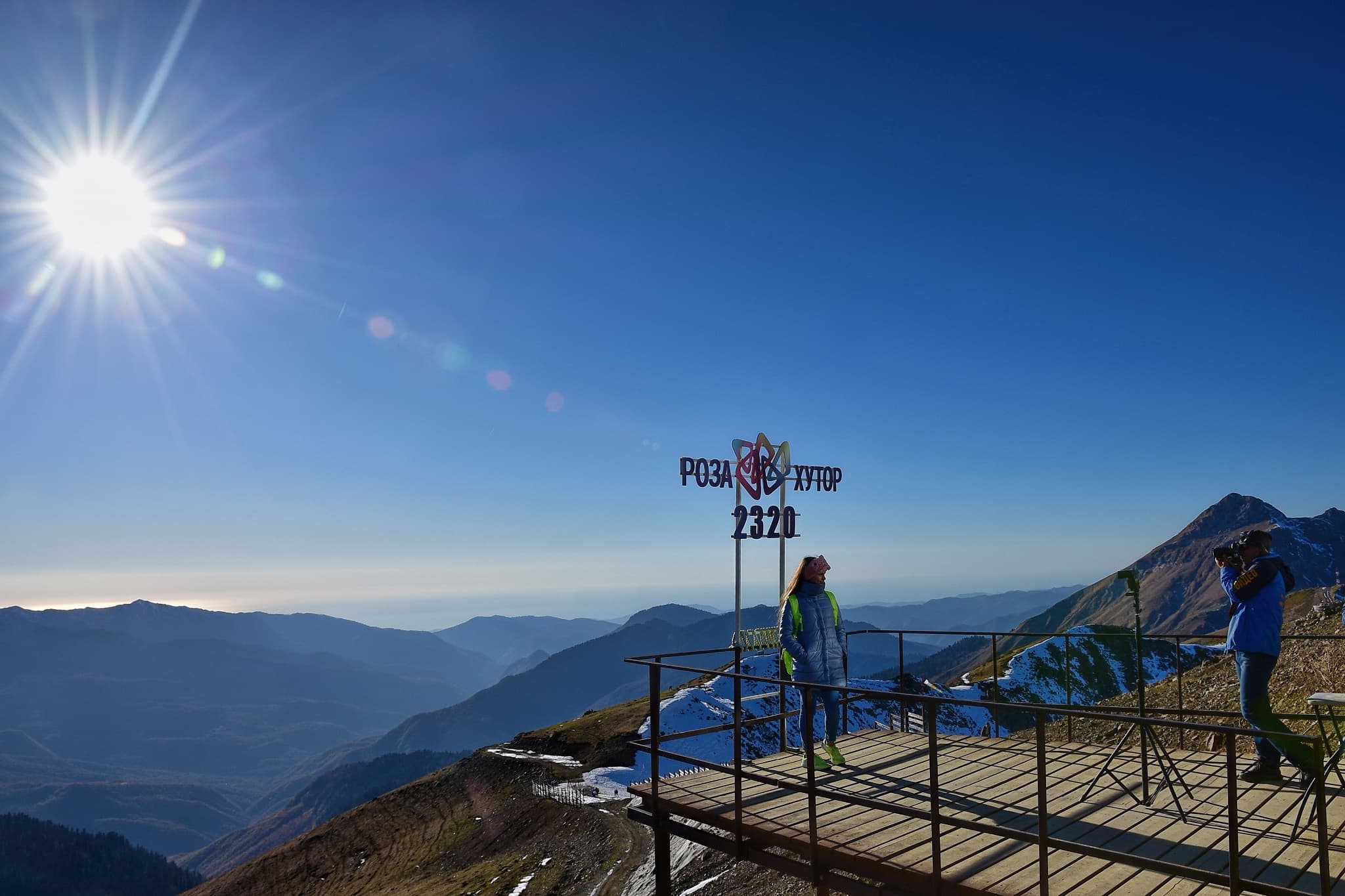 «День в горах»: курорты Красной Поляны и шоу фонтанов (День в горах — курорты Красной Поляны и шоу фонтанов. Авторская экскурсия)