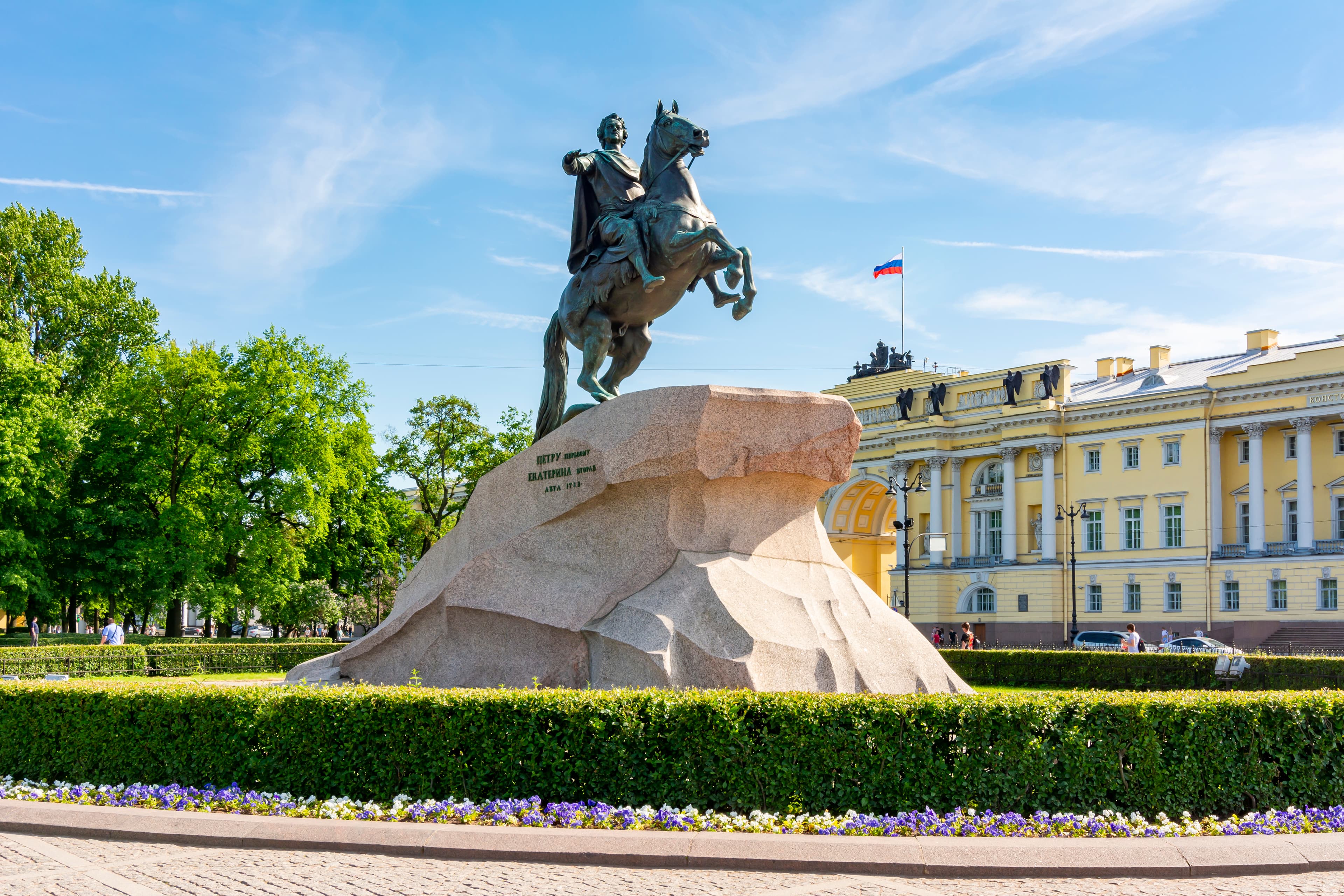По Петербургу с посещением Эрмитажа (обзорная автобусная экскурсия по городу с посещением эрмитажа)