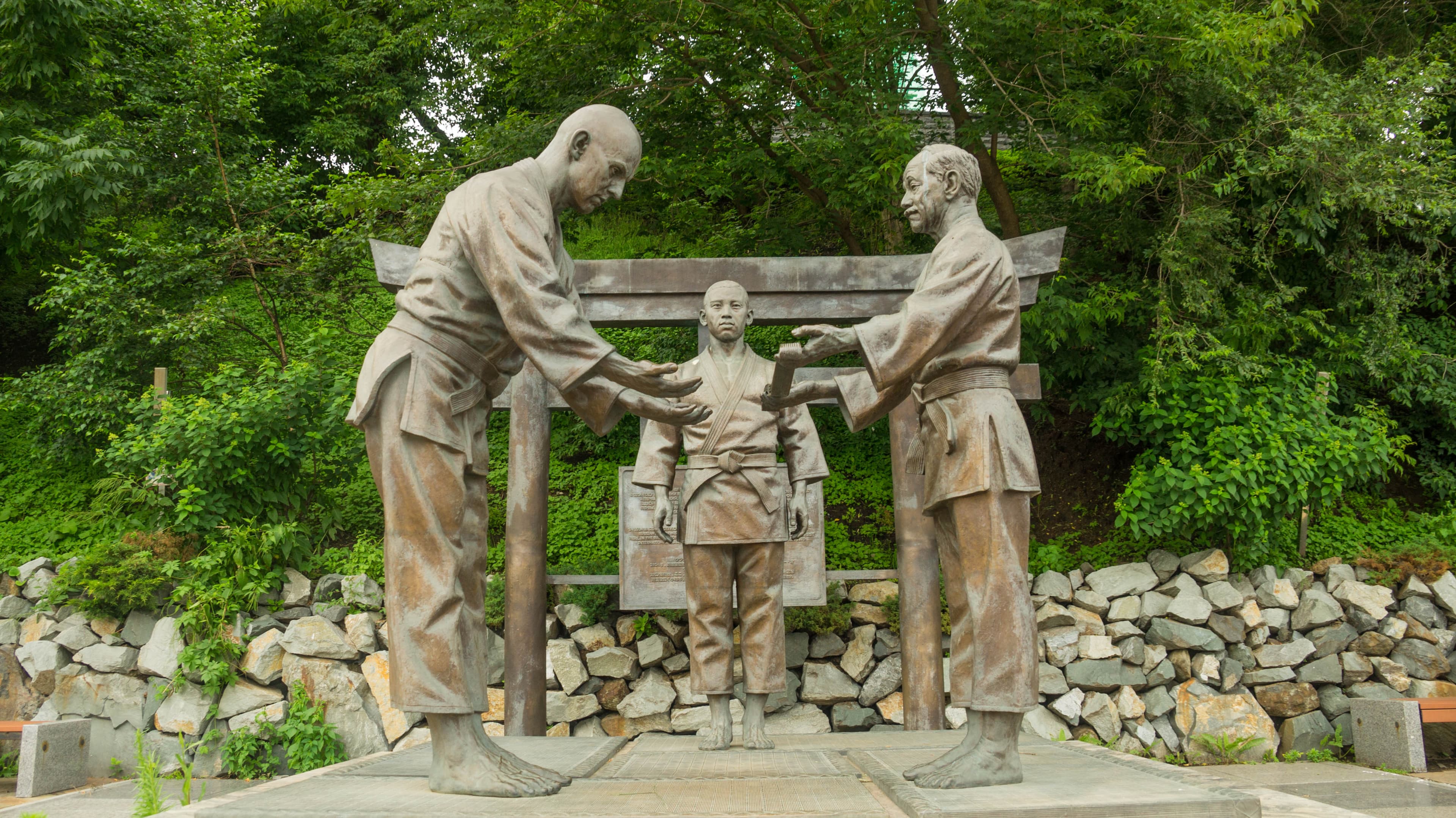 «По страницам истории»: обзорная по городу (По страницам истории)