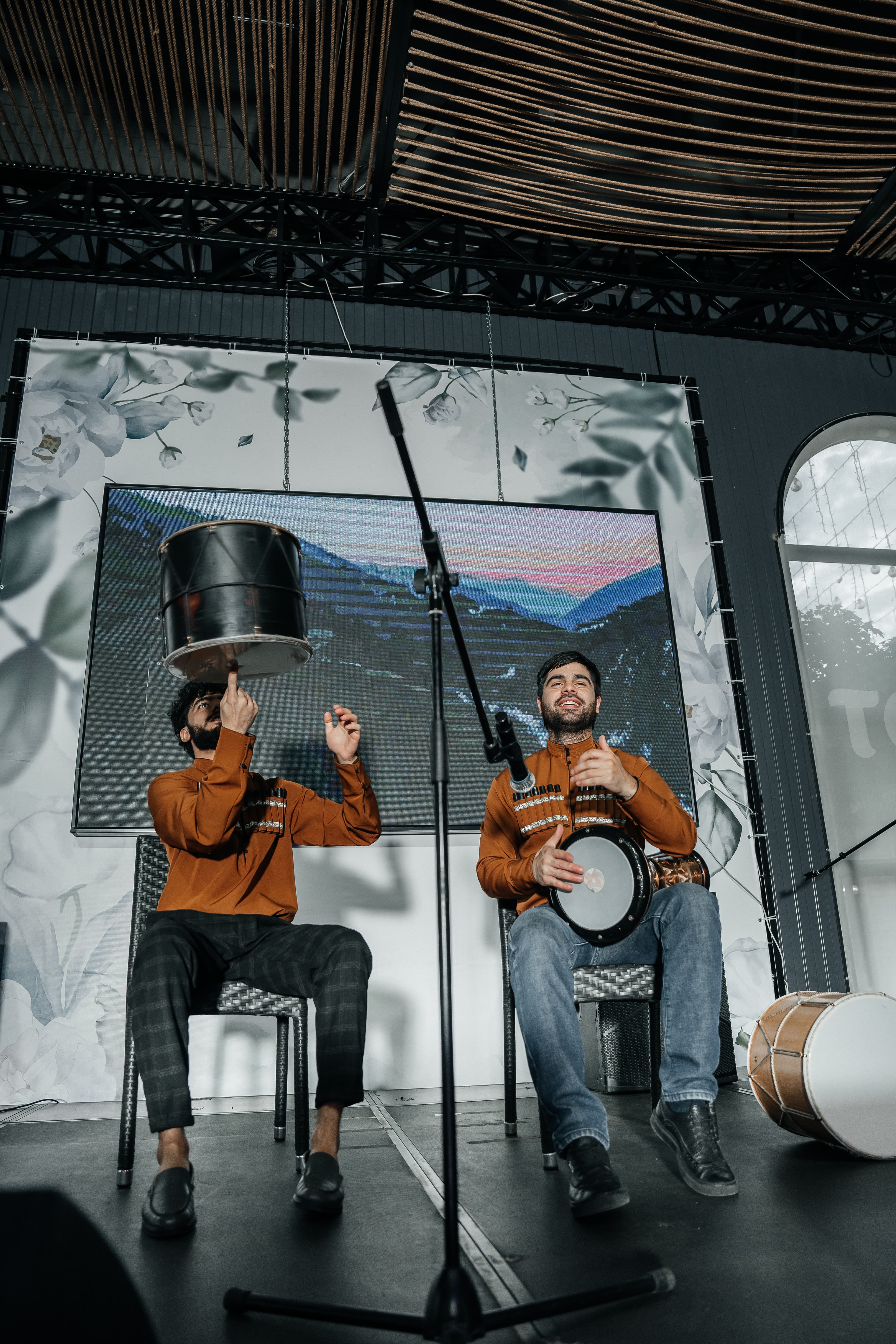 «Аланский вечер» — шоу-программа в этно-национальном стиле с ужином (Ресторан «Старый замок». Аланский вечер)