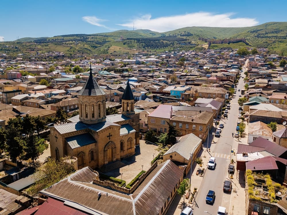 Древний город Дербент и экраноплан «Лунь» на автобусе (Древний Дербент и экраноплан «Лунь»)