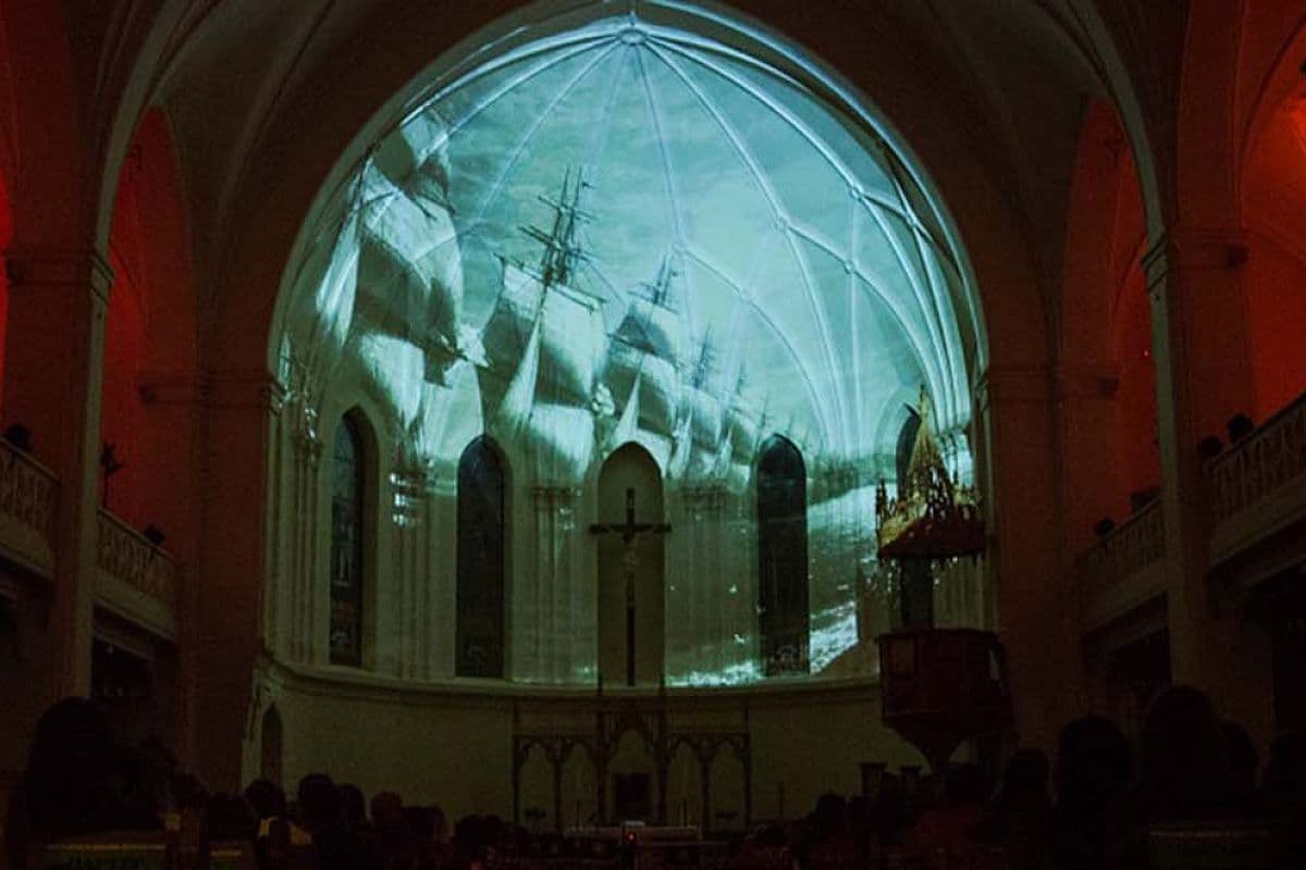 Армянский дудук, орган и саксофон (Кафедральный собор Святых Петра и Павла)