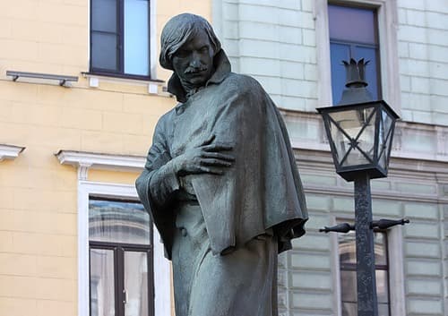 Петербург Гоголя с членом Союза писателей (петербург гоголя с членом союза писателей)