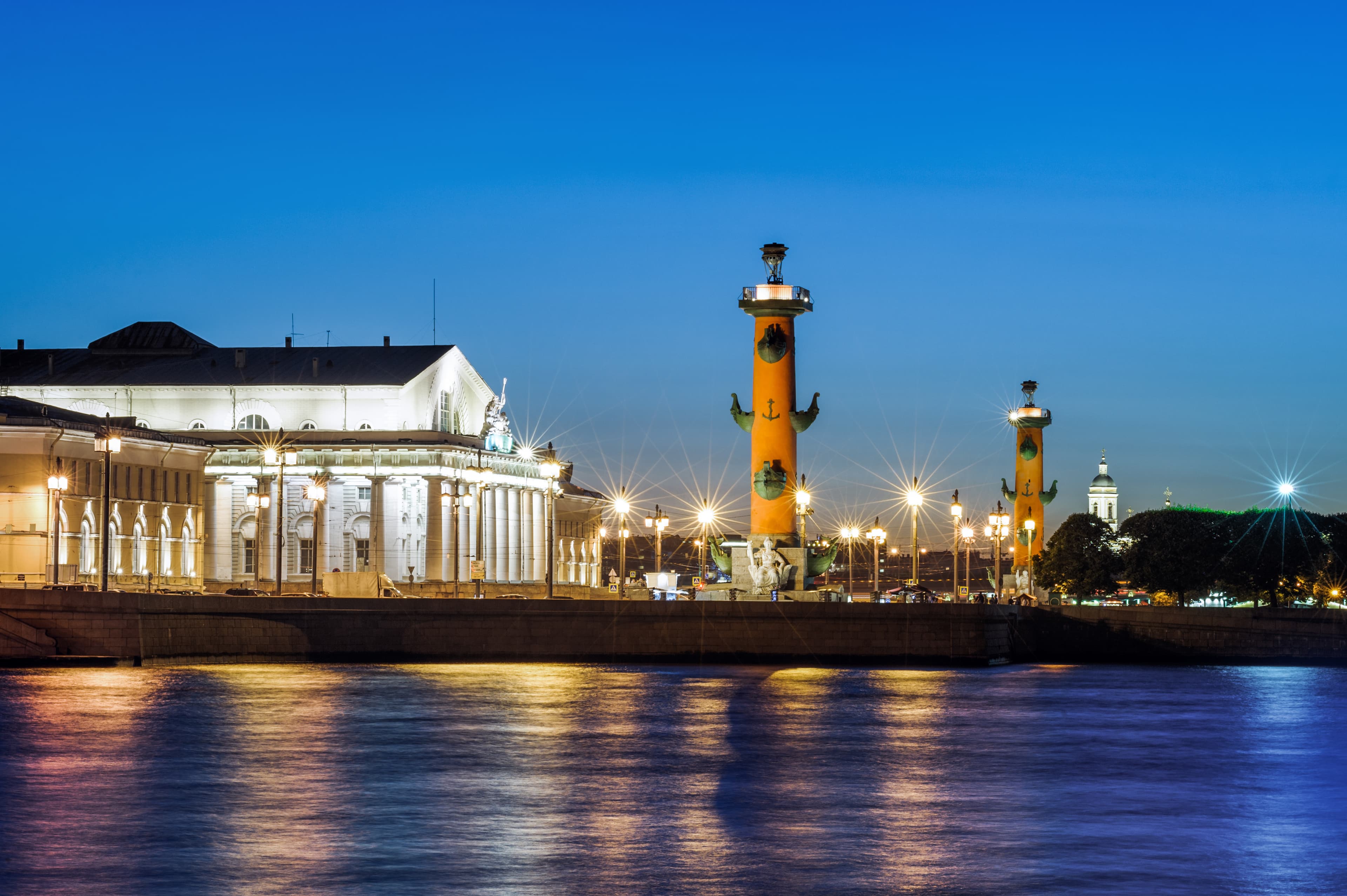 Ночная прогулка под разводными мостами по рекам и каналам c Мойки (Набережная реки Мойки, 12. Ночная прогулка по рекам и каналам)