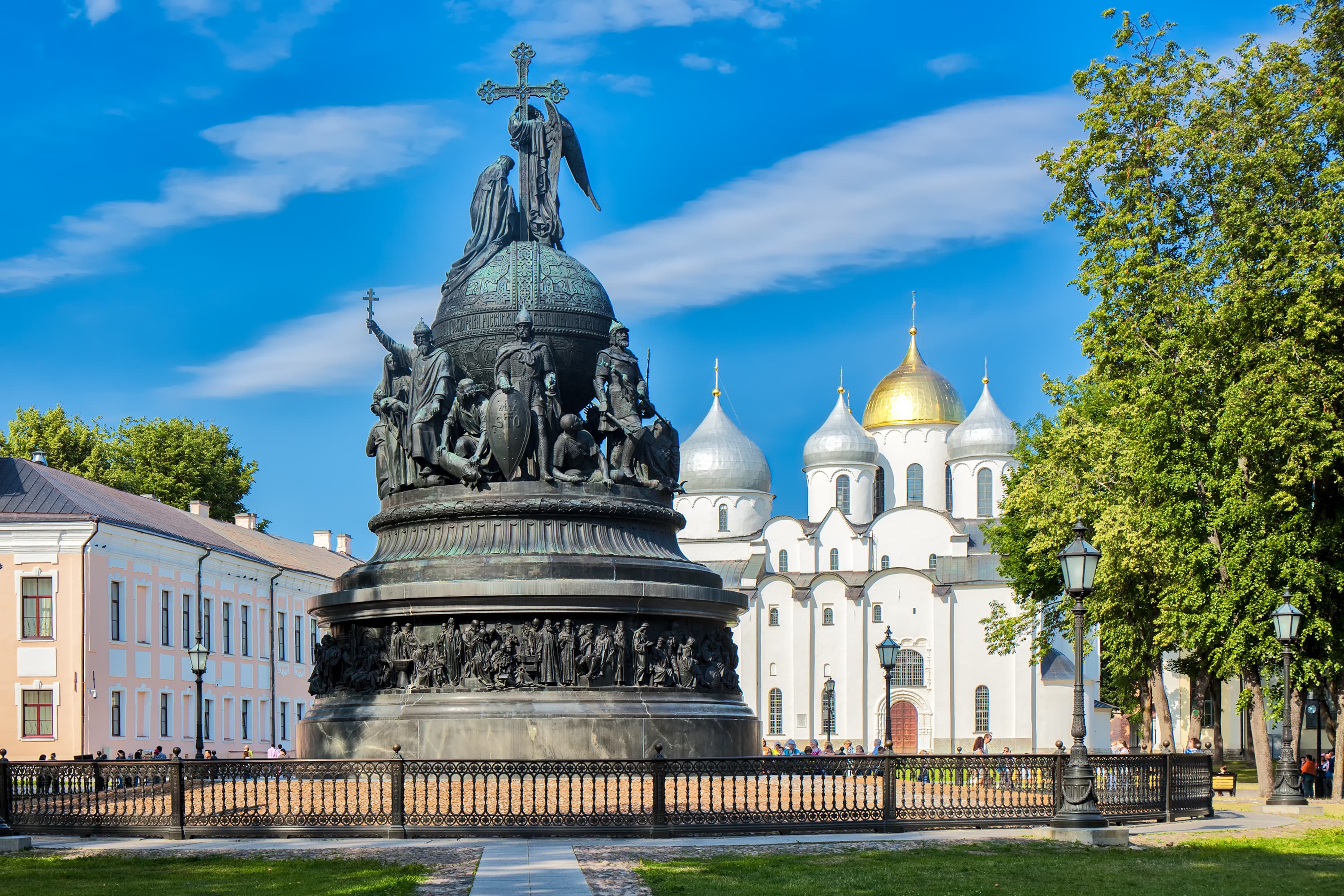 Великий Новгород с прогулкой на теплоходе (Экскурсия в Великий Новгород)