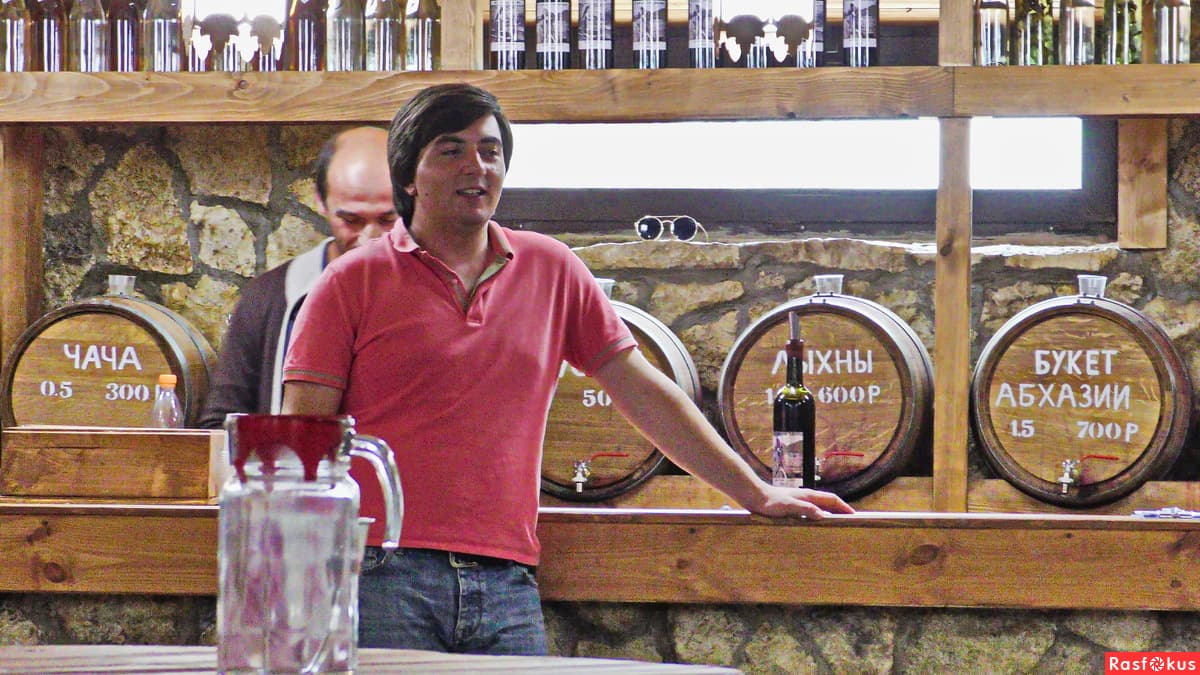 На джипах по Абхазии: Гагра и озеро Рица (из Сочи, Адлера и Сириуса) (Джип-тур Абхазия: Гагра, Мандариновый сад, о. Рица и Гегский водопад!)