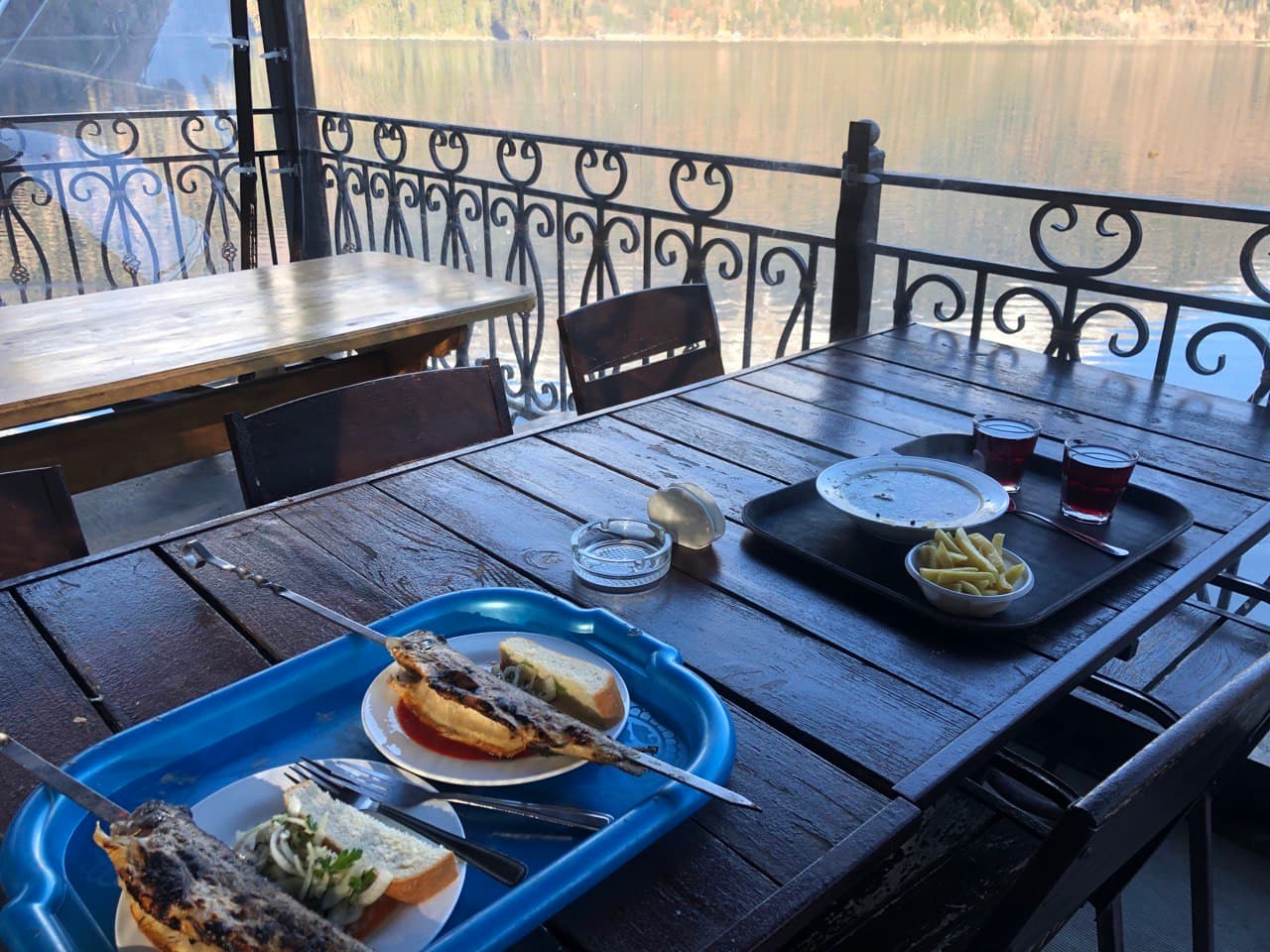 По Абхазии в мини-группе: Гагра, Рица, Новый Афон (из Сочи, Адлера, Красной поляны) (Гранд-тур Абхазия: Гагра, Мандариновый сад, Рица и Новый Афон)