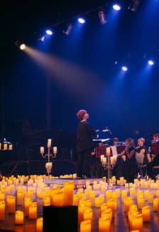 Мировые рок-хиты в сиянии тысячи свечей