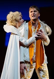 Собака на сене