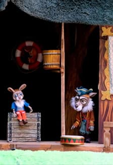 По зелёным холмам океана