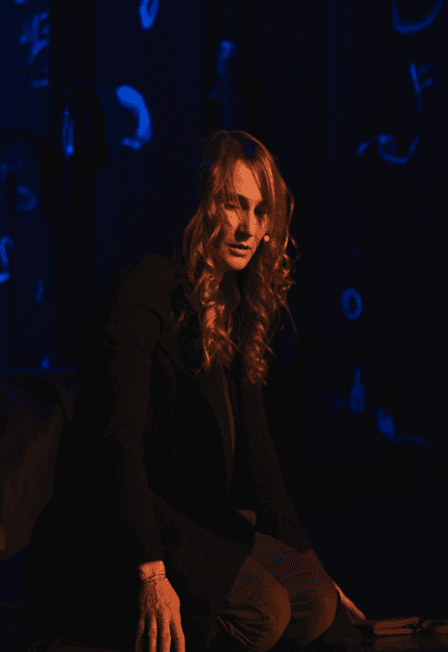 Глаза голубой собаки