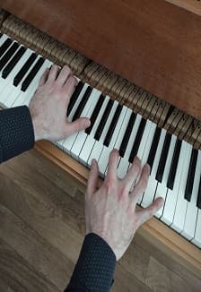 Музыкально-литературная композиция «Звуки Весны». Голос. Фортепиано. Слово