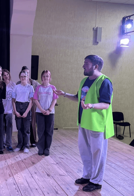 Закулисье. Экскурсия