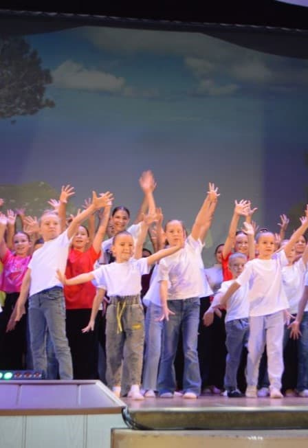 Танец объединяет сердца. Концерт