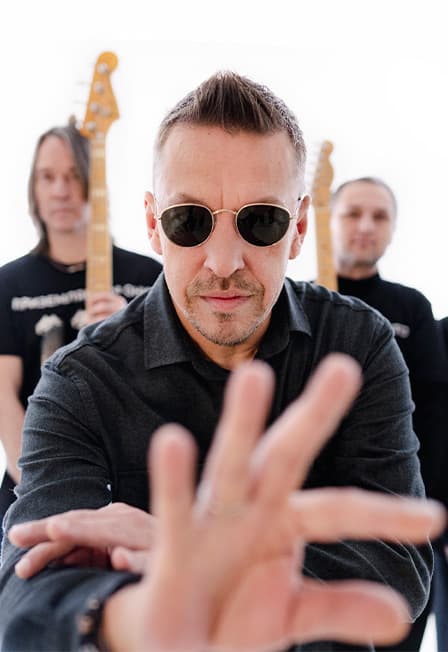 ТАНЦЫ МИНУС