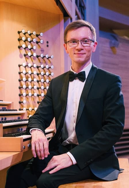 Фестиваль "На родине П.И.Чайковского".ГСО УР,Тимур Халиуллин, дирижер-Н.Роготнев ( Глазов)