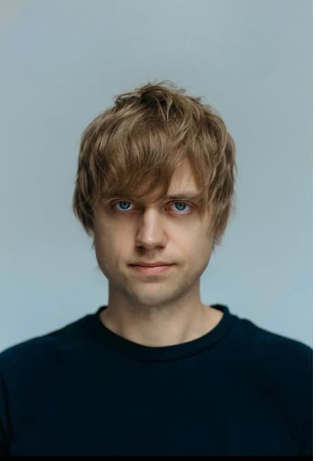 Ваня Усович