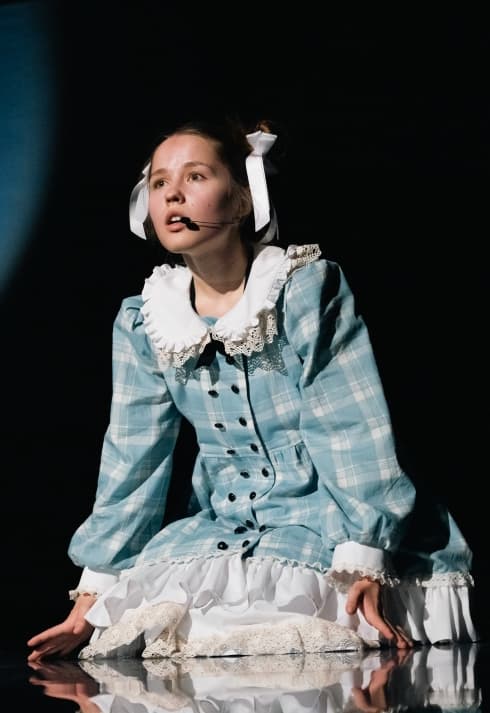 Алиса в стране чудес