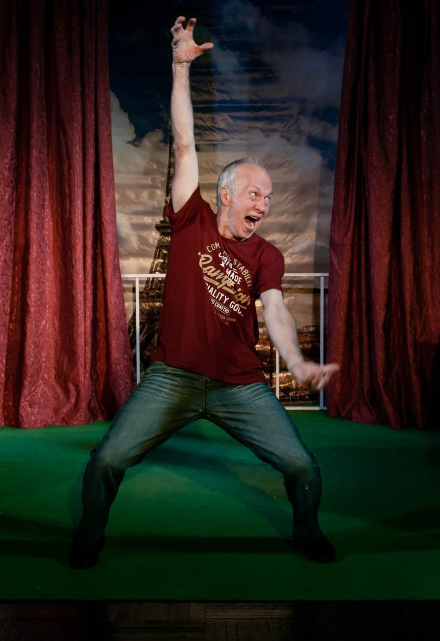 Мокрая курица, а не муж