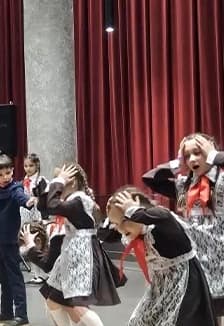 Кораблёв и компания. Алиса в Зазеркалье