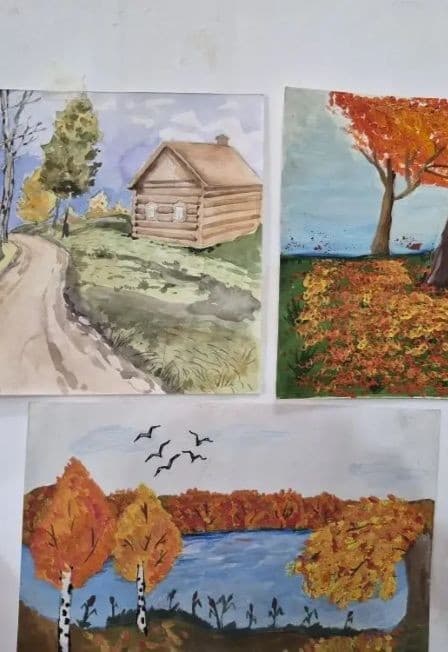 Выставка детских рисунков “Золотая осень"
