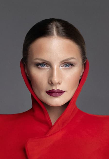 Ева Власова