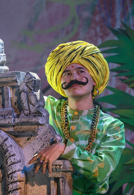 Морж, учитель и поэт