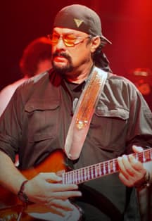 Стивен Сигал