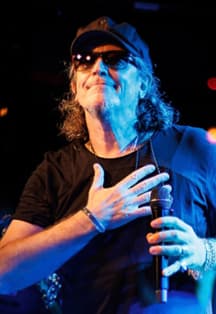 Сергей Галанин и группа СерьГа