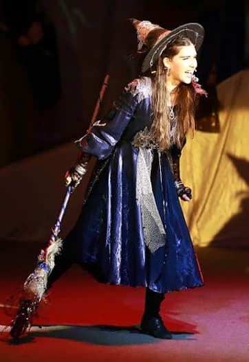 Добрые дела маленькой Бабы-Яги