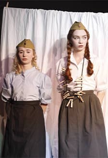 Они все-таки были девчонками