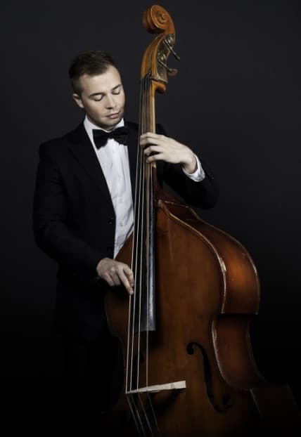 "Solo Tango Orquesta представляет"