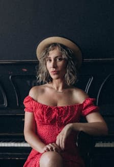 Люся Светлова и ДЖАЗонутые