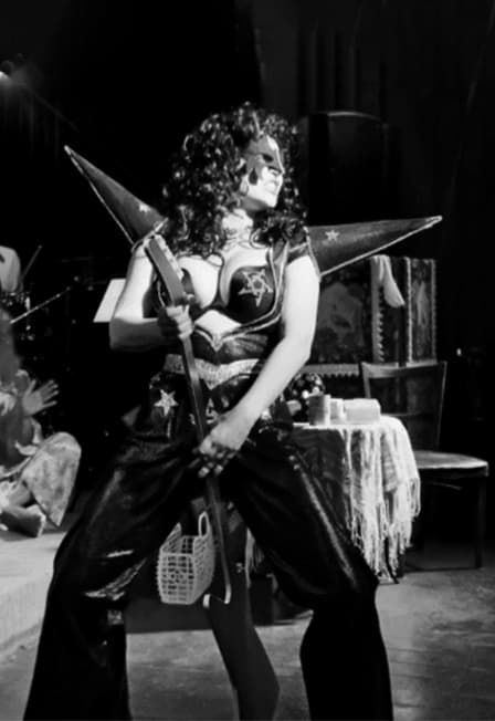 Железная занавеска: 1970-е. Бурлеск-квартирник в стиле 1970-х