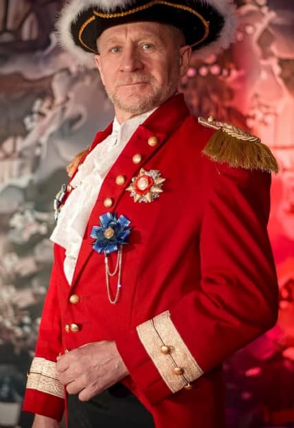 Путешествие Голубой стрелы. Дж. Родари