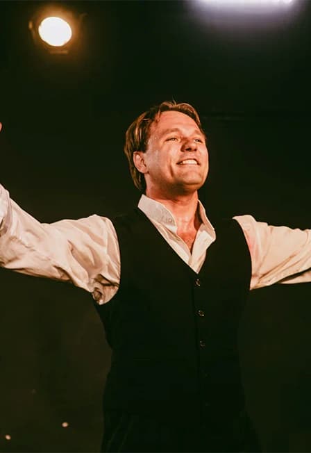 Есенин. Дорога из разбитых сердец